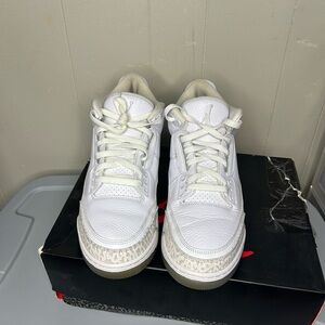 Jordan 3 pure money sz11.5 preowned